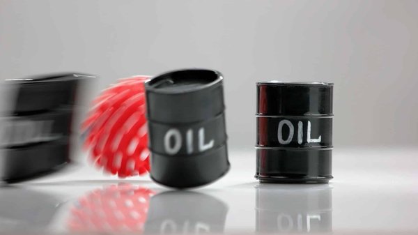 What are the tax benefits of owning a hybrid car in the UK?