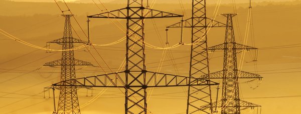 How to choose between manual and automatic transmission in the UK?